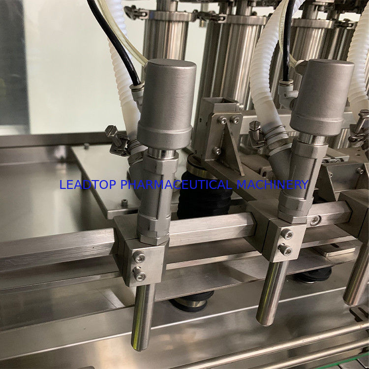 Máquina de enchimento automática de garrafas de líquido rotativa de 700 kg de peso 6 kW Consumo de energia Certificado CE