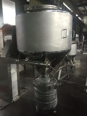 Bom preço Misturador farmacêutico automático/semi automático do escaninho da máquina do pó do misturador on-line